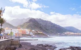 Live La Punta Columbus